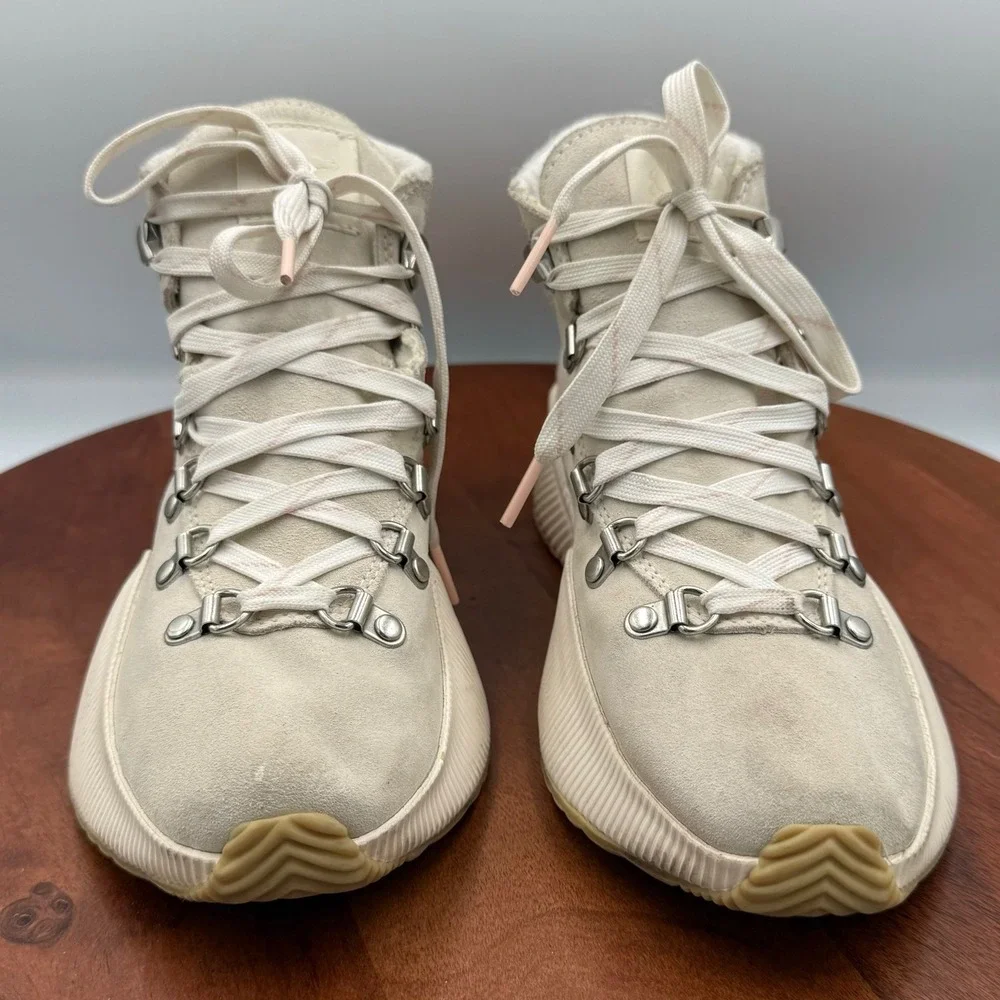 Sorel Out N About III Conquest Boot Chalk Sea‎ Salt Waterproof Hiking Womens 7.5
